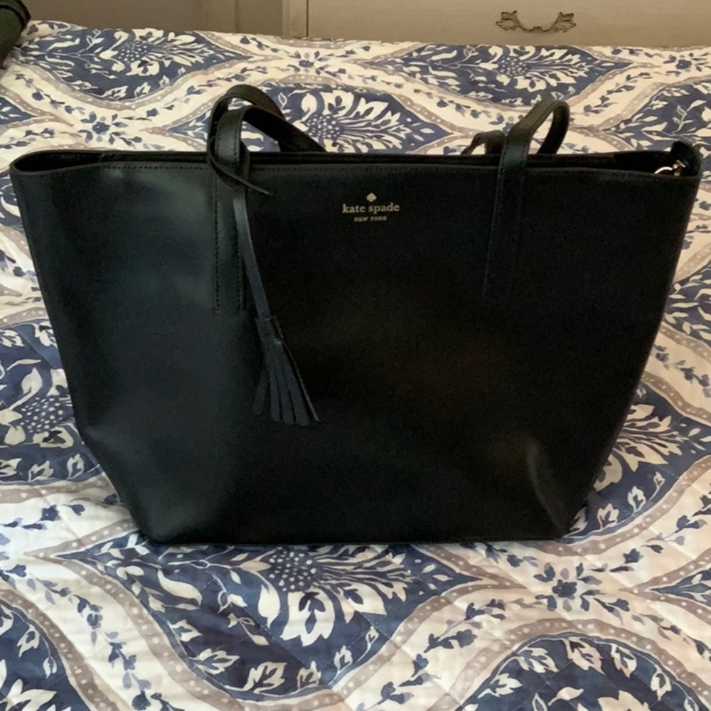 Kate Spade Black Tote w/tassel